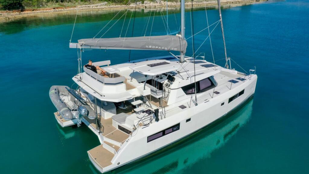 Catamaran 