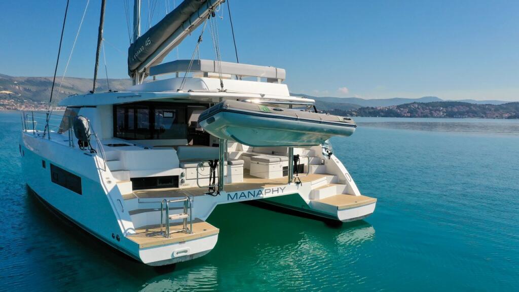 Catamaran 