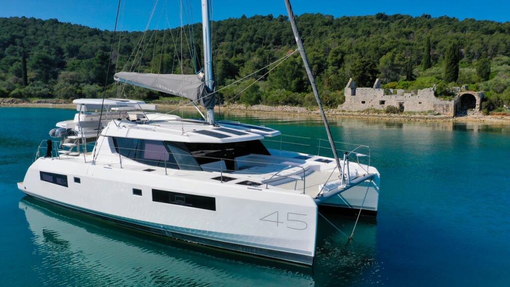 Catamaran 