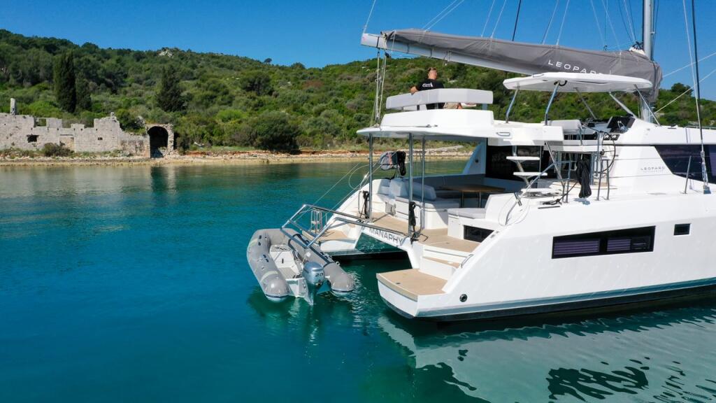 Catamaran 