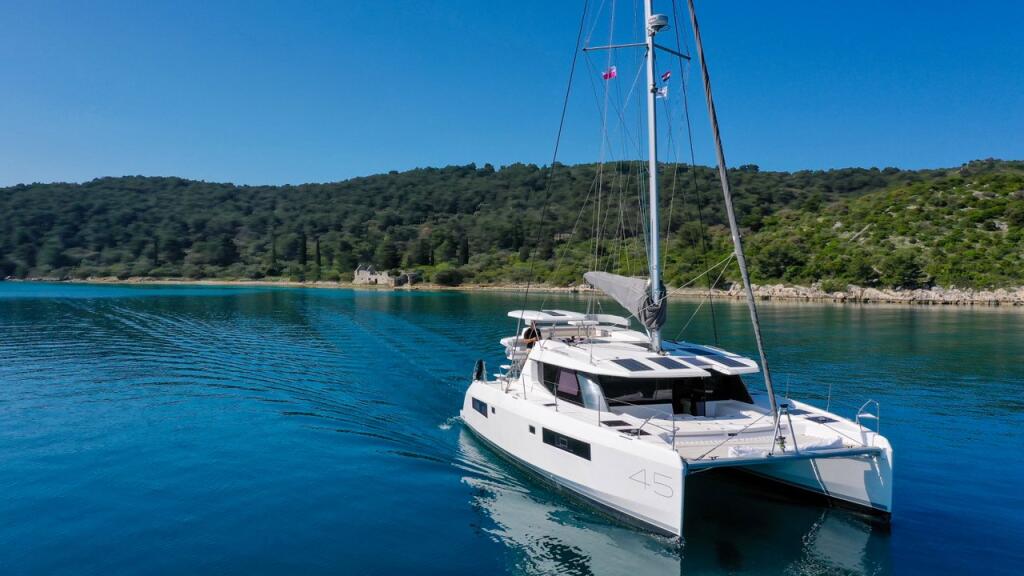 Catamaran 
