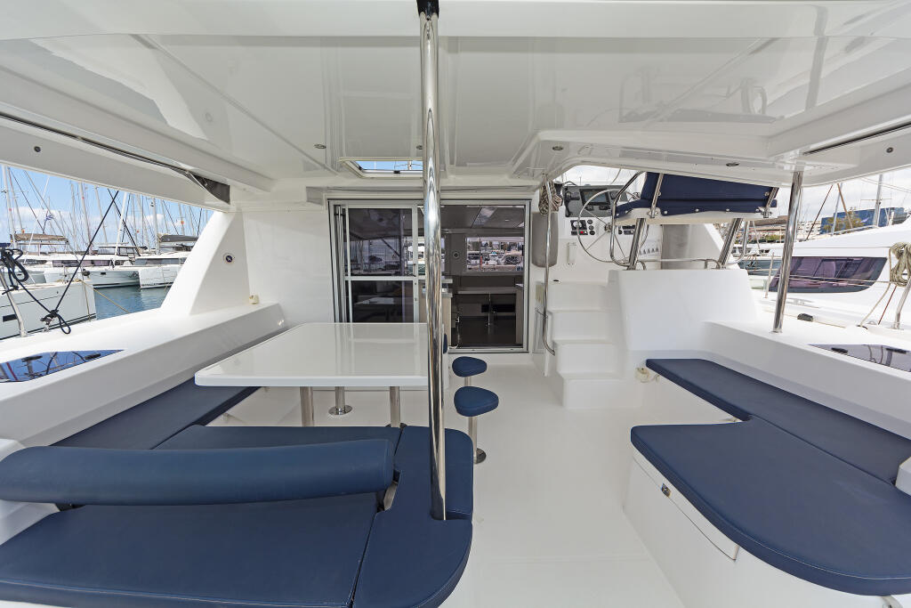 Catamaran 