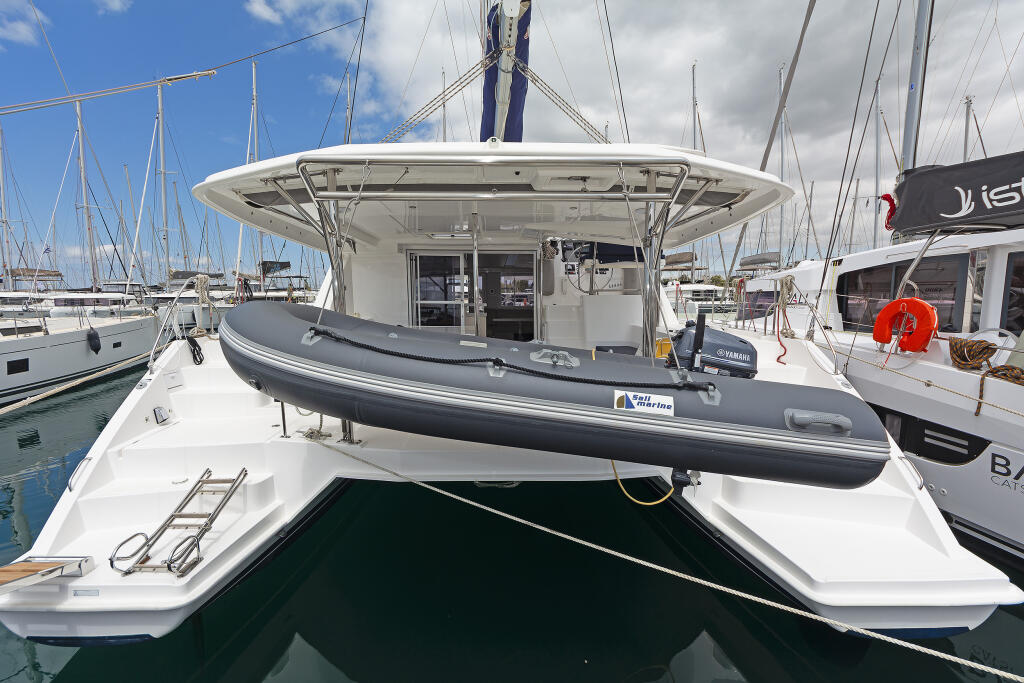 Catamaran 