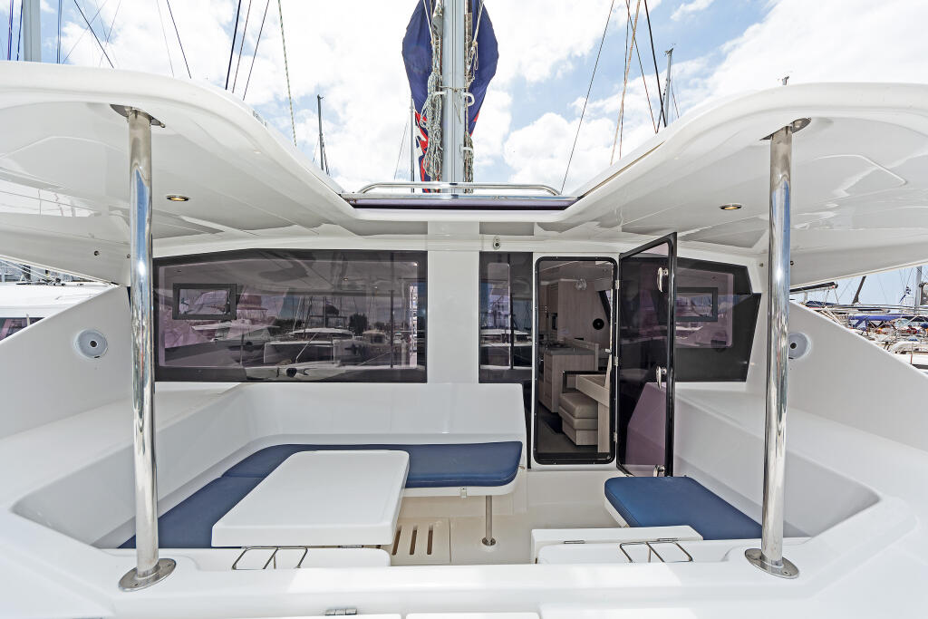 Catamaran 