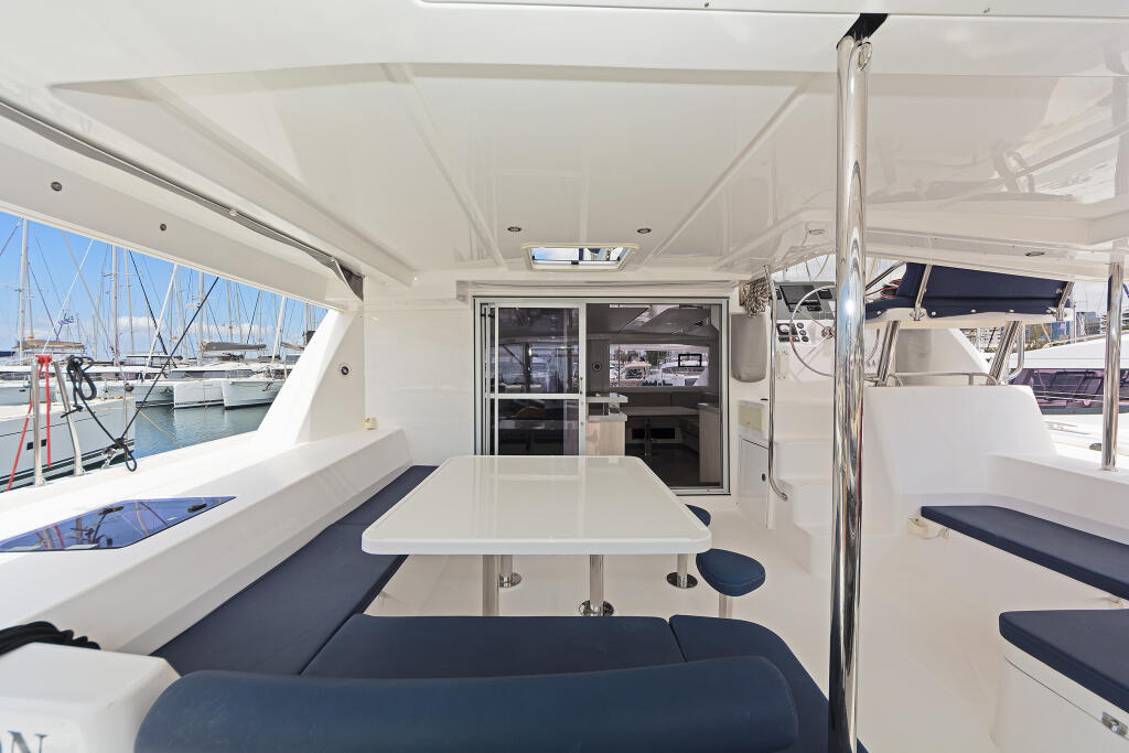 Catamaran 