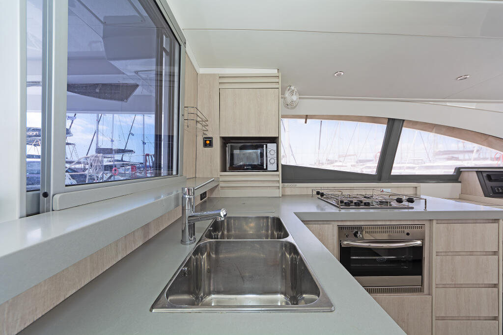 Catamaran 