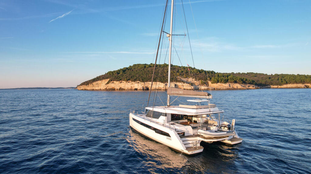 Catamaran 
