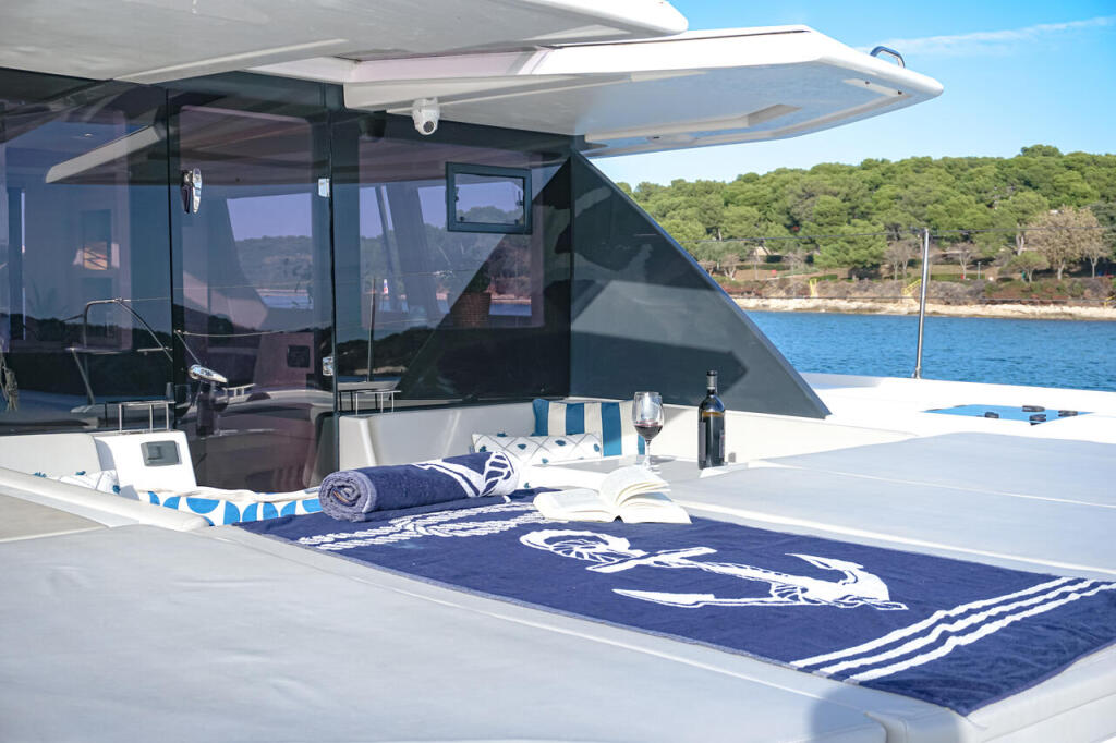 Catamaran 