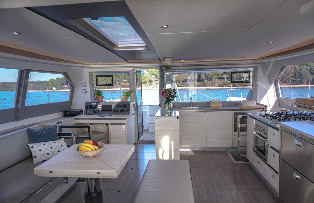 Catamaran 