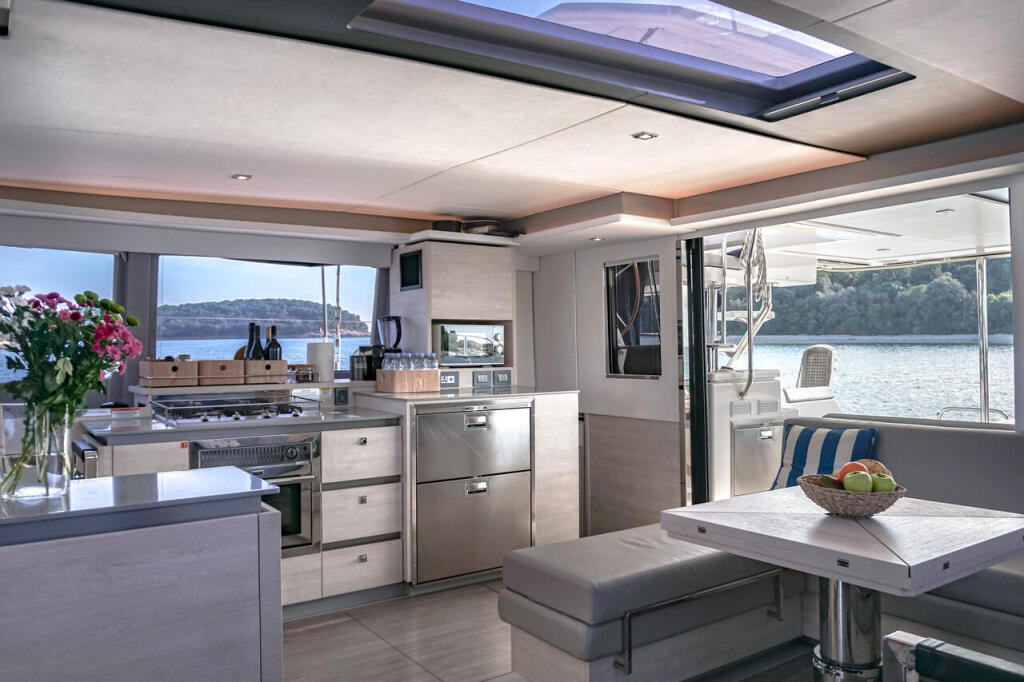 Catamaran 