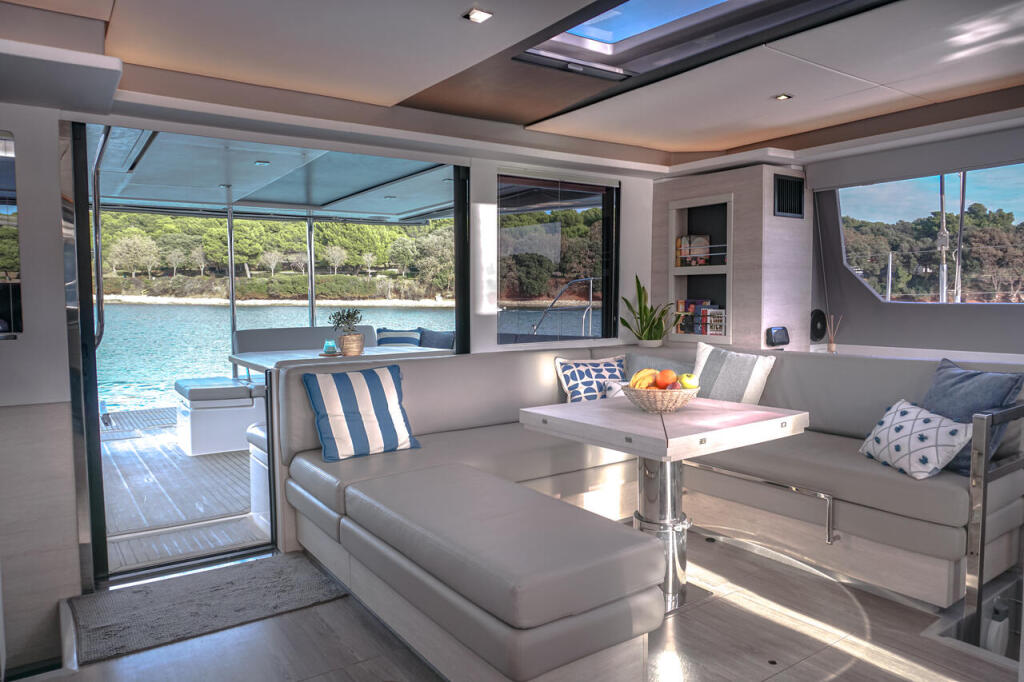 Catamaran 