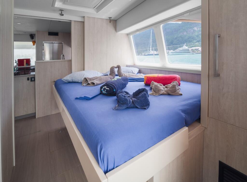 Catamaran 