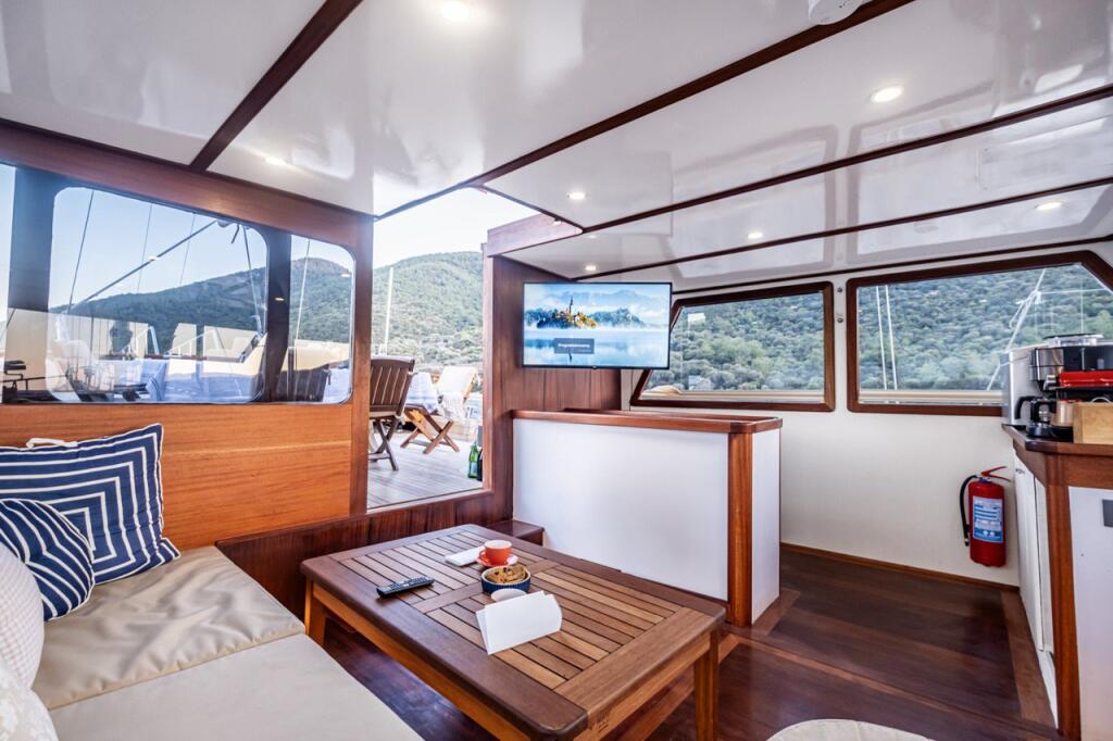 Gulet & Motor Sailer 