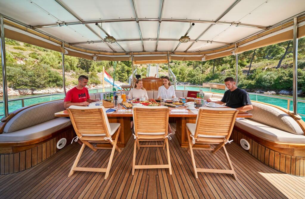 Gulet & Motor Sailer 