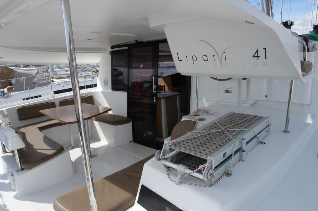 Catamaran 