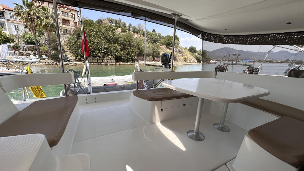Catamaran 