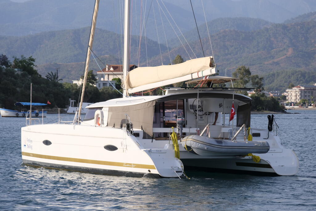 Catamaran 