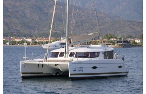 Catamaran 