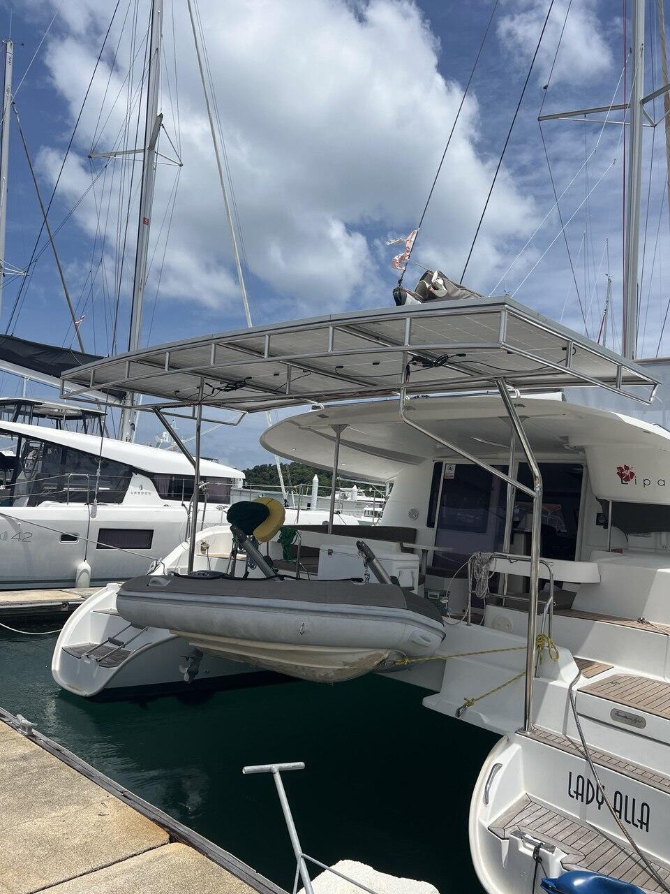 Catamaran 