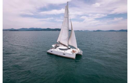 Catamaran 