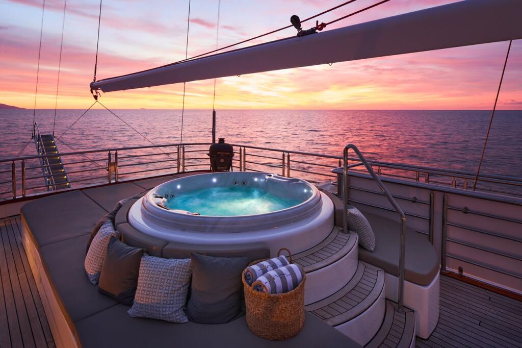 Luxury sailing yacht 