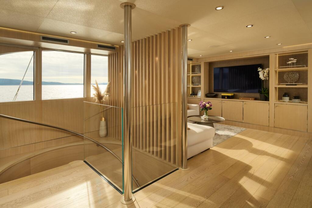 Luxury sailing yacht 