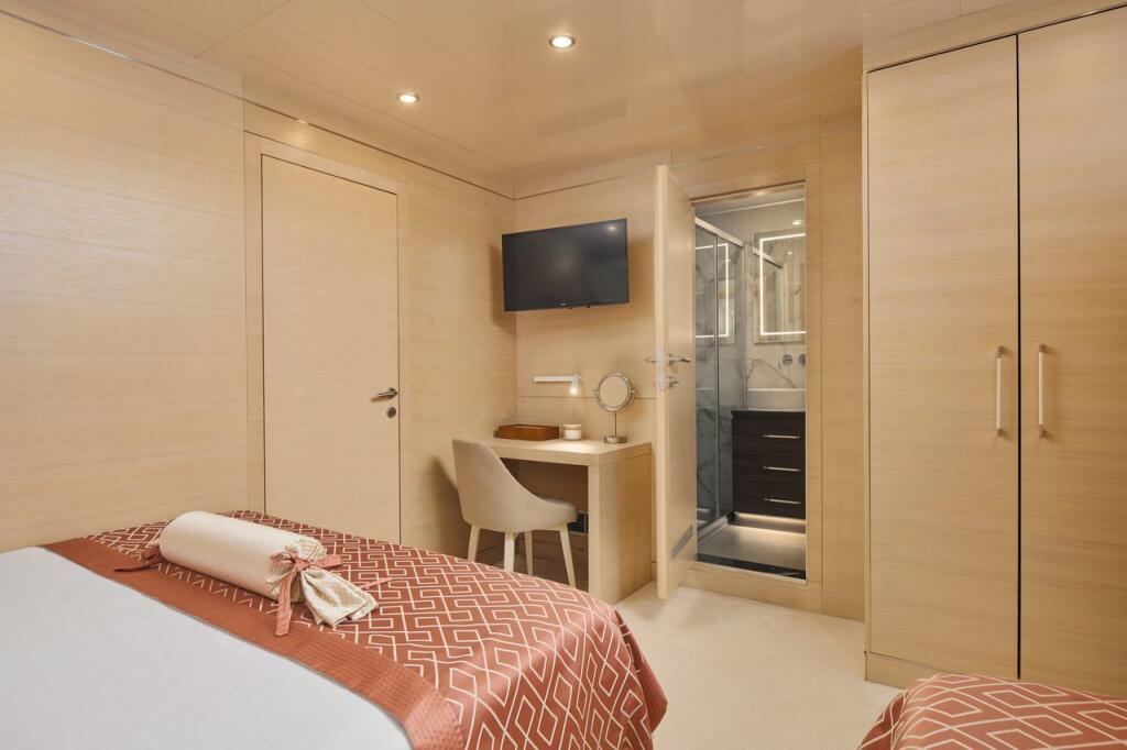 Luxury sailing yacht 