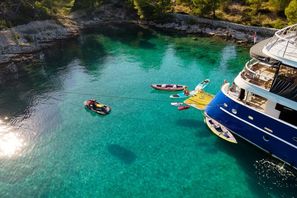 Small Cruise Ship 