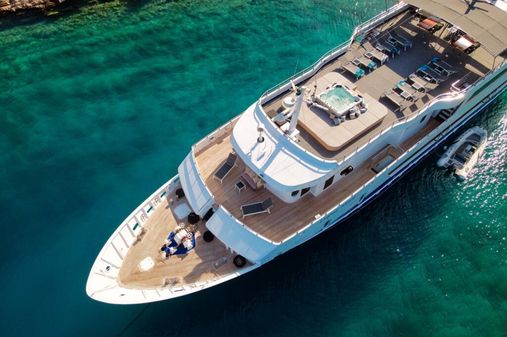 Small Cruise Ship 