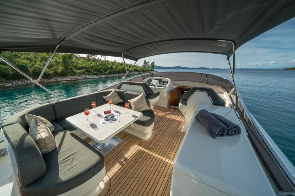 Motoryacht 
