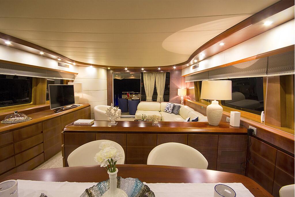 Luxury motor yacht 
