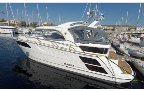 Motoryacht 