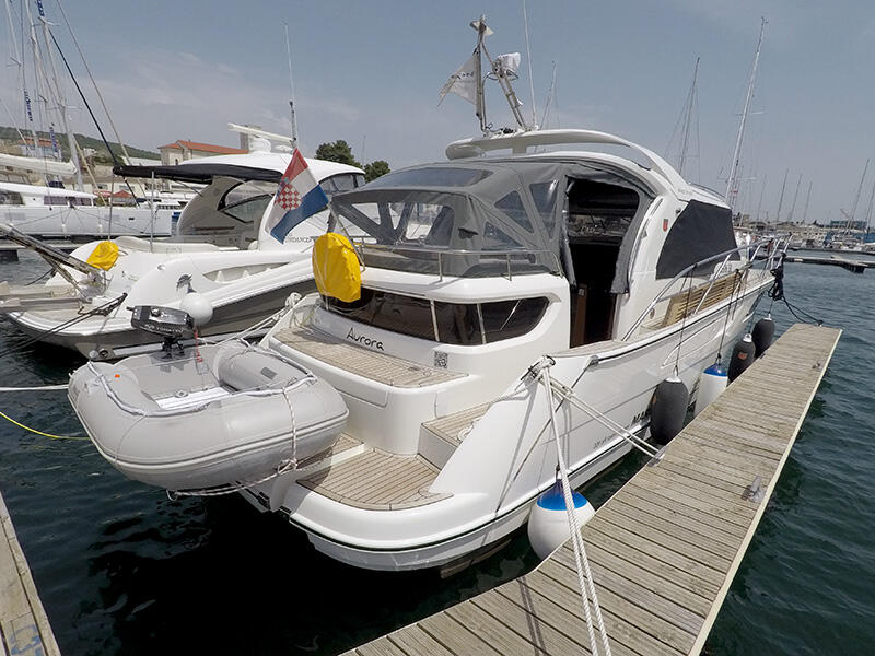 Motoryacht 