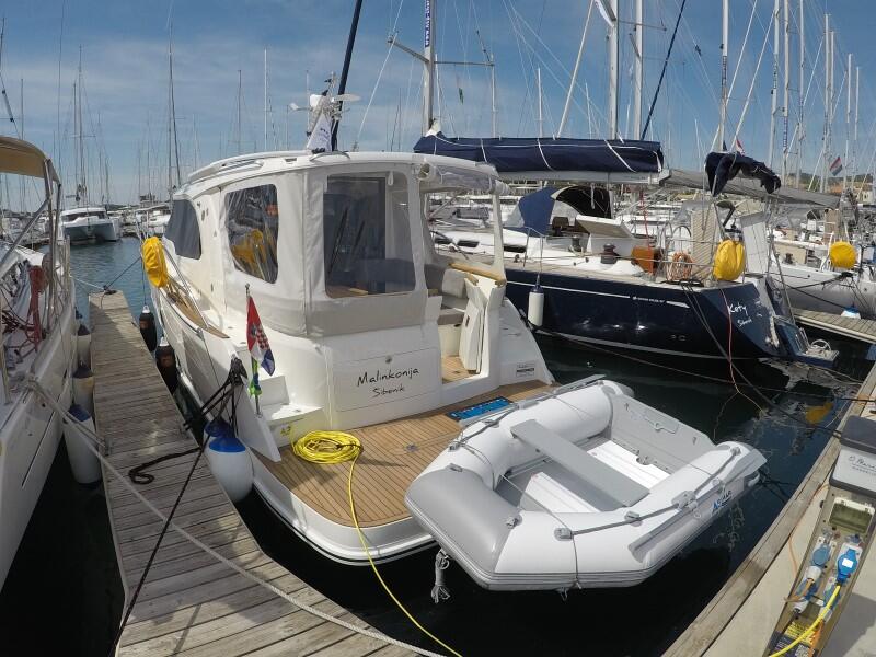Motoryacht 