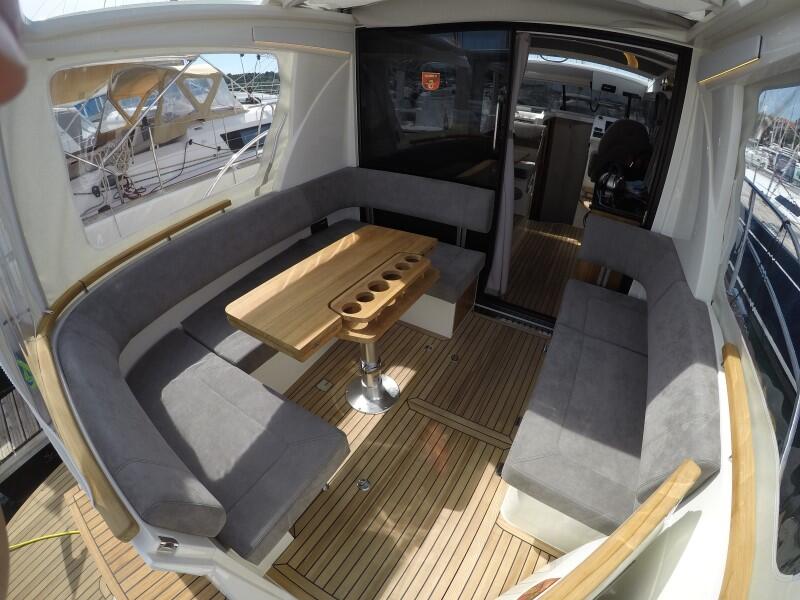 Motoryacht 