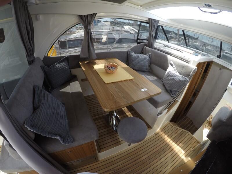 Motoryacht 