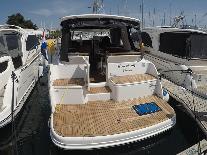 Motoryacht 