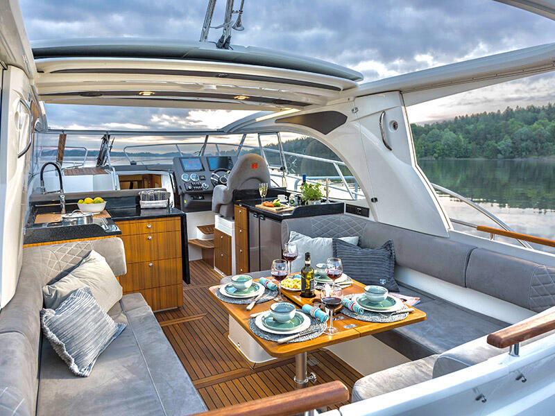 Motoryacht 