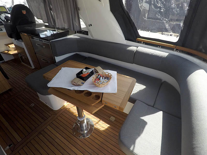 Motoryacht 