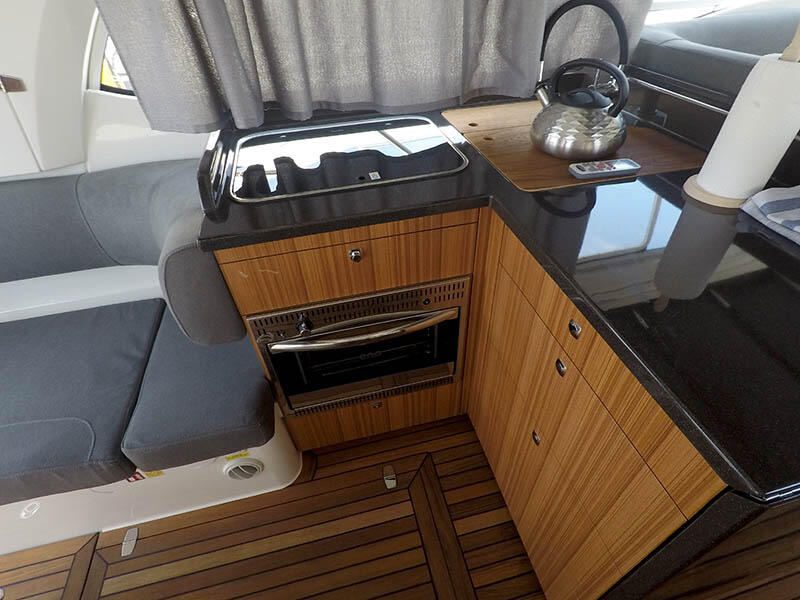 Motoryacht 