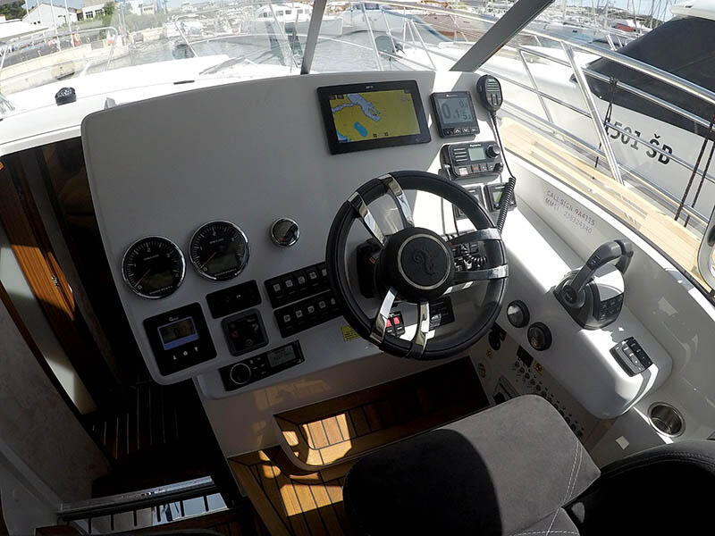 Motoryacht 