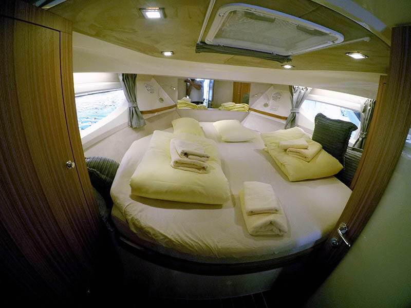 Motoryacht 