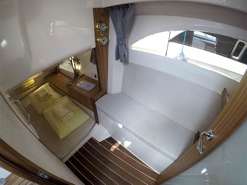 Motoryacht 