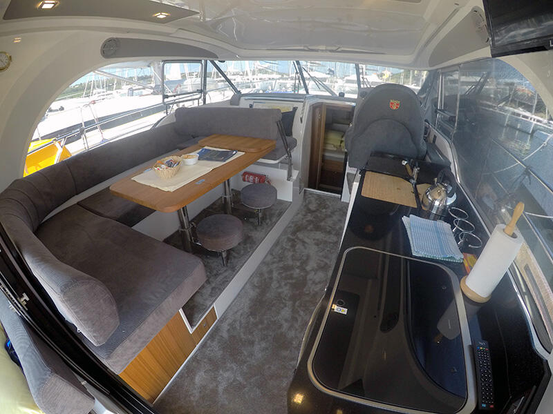 Motoryacht 