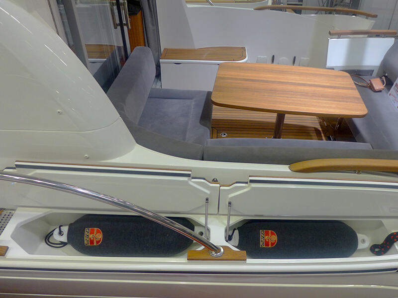 Motoryacht 