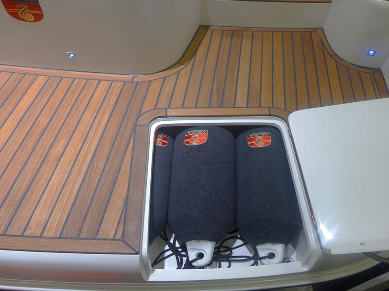 Motoryacht 