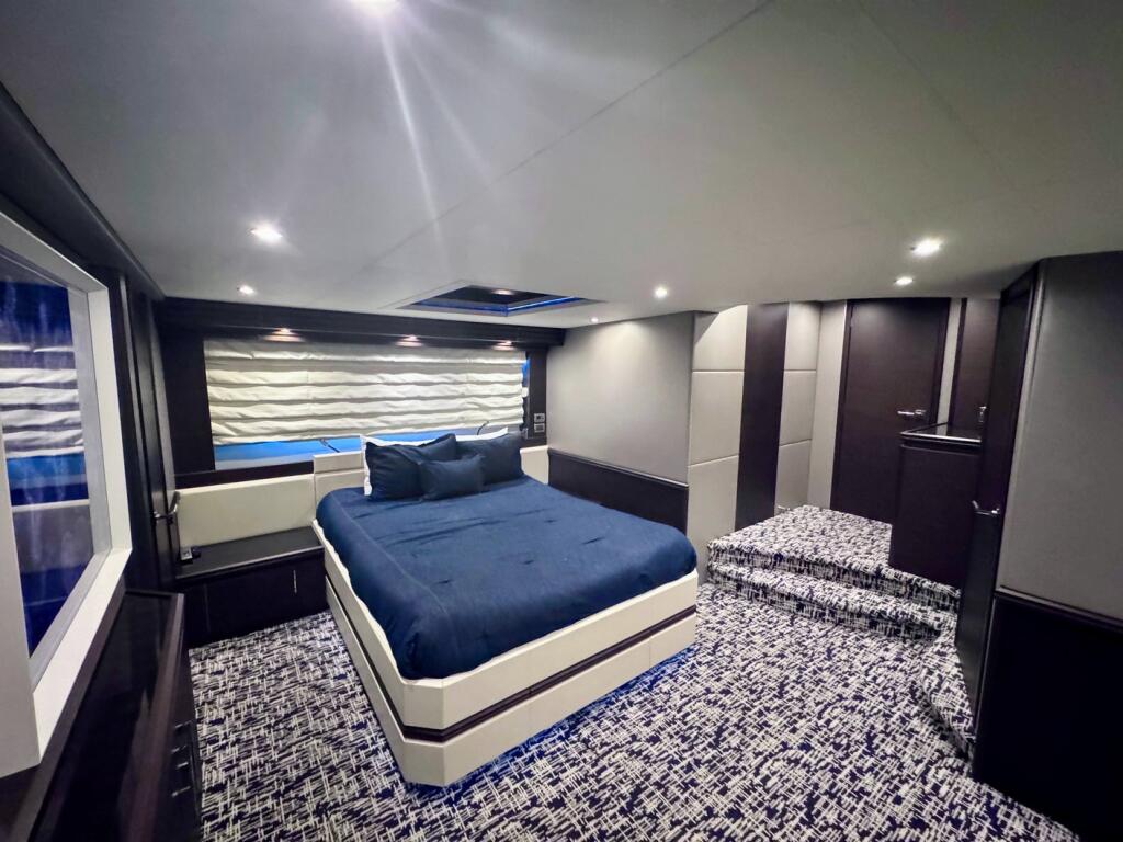 Motoryacht 
