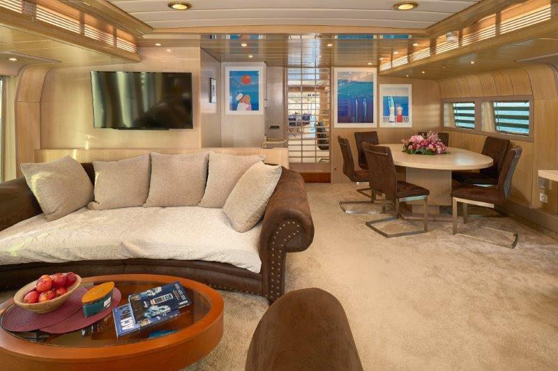 Luxury motor yacht 