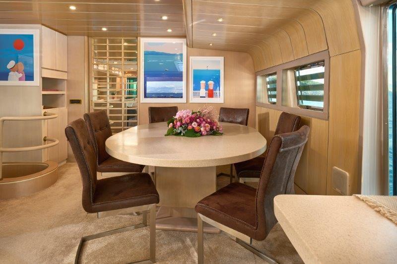 Luxury motor yacht 