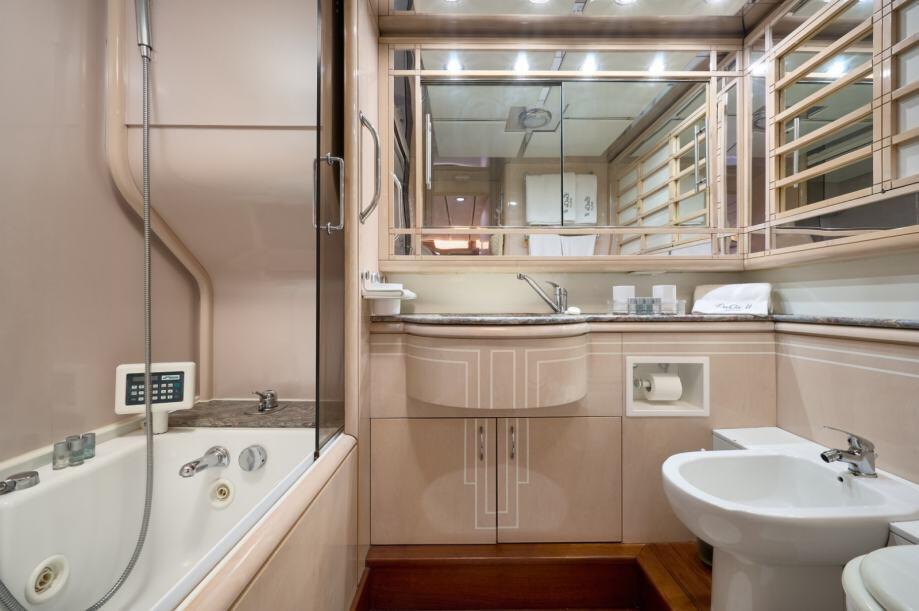 Luxury motor yacht 